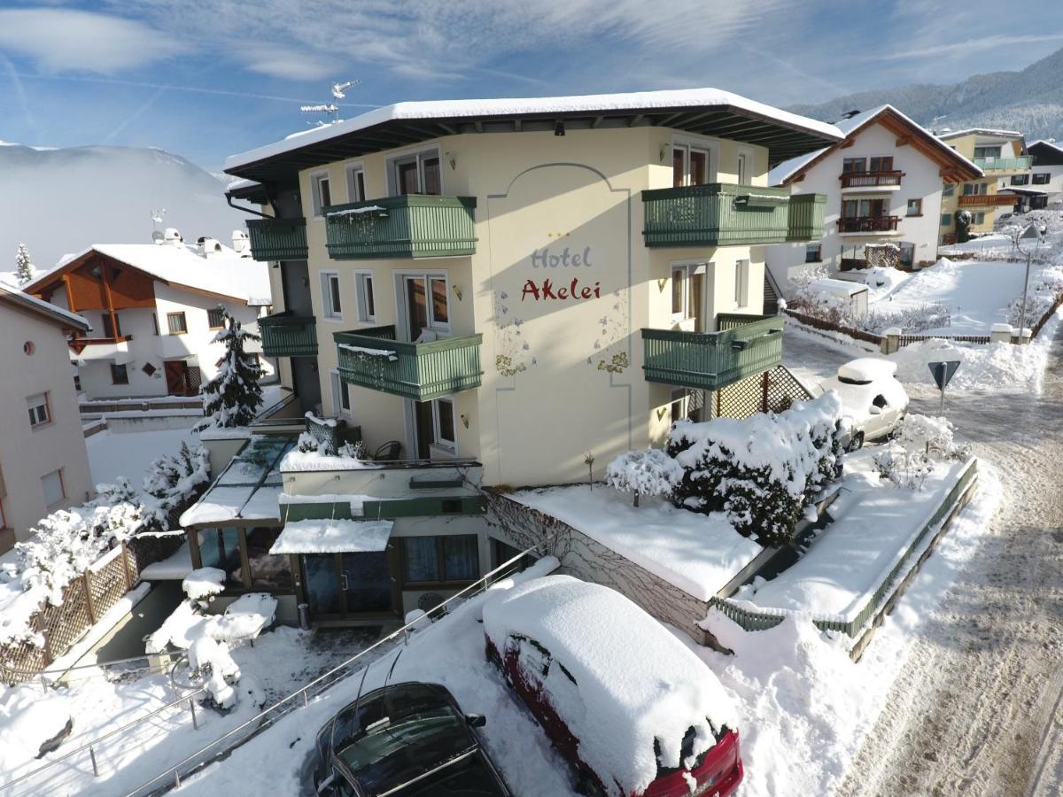 Hotel Akelei Brunico Eksteriør bilde